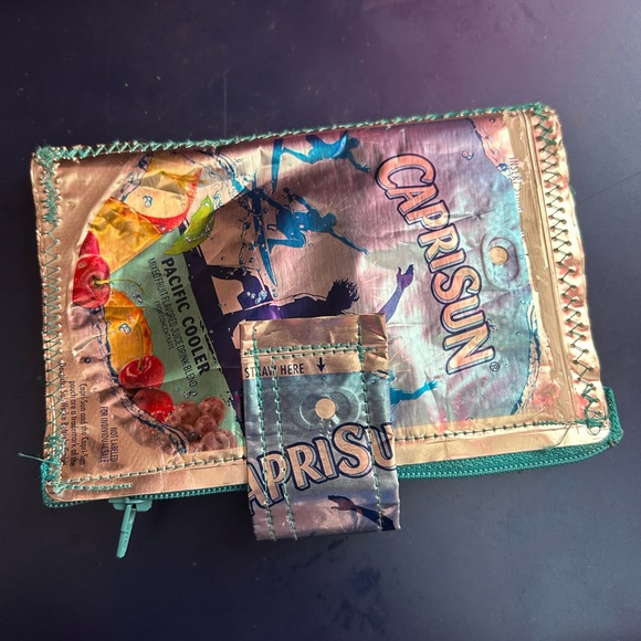 Caprison wallet - Picture 3 of 3